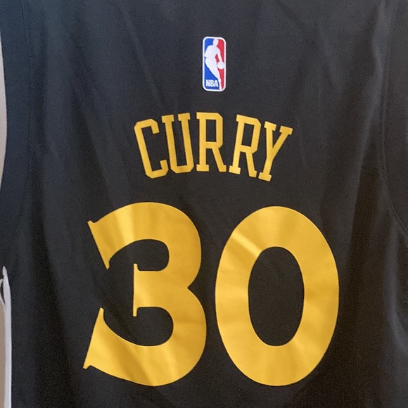 Worn once. Medium woman’s adidas jersey - Picture 3 of 4